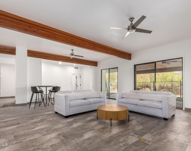 3800 E Lincoln Drive - Photo Thumbnail 32