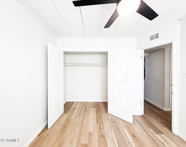 25 E Eva Street - Photo Thumbnail 1
