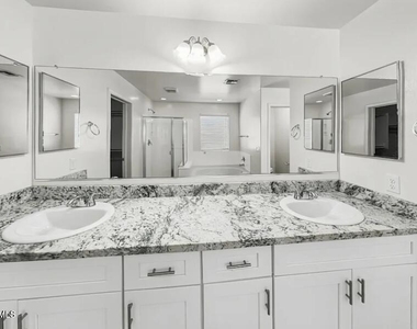 2419 N Riley Road - Photo Thumbnail 5