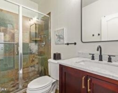 2096 E Riviera Drive - Photo Thumbnail 25