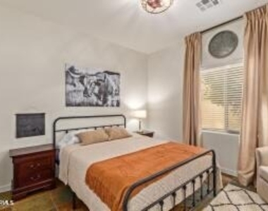 2096 E Riviera Drive - Photo Thumbnail 24