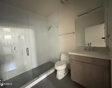 526 W Culver Street - Photo Thumbnail 10