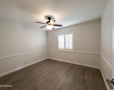 4222 E Winnetka Drive - Photo Thumbnail 18