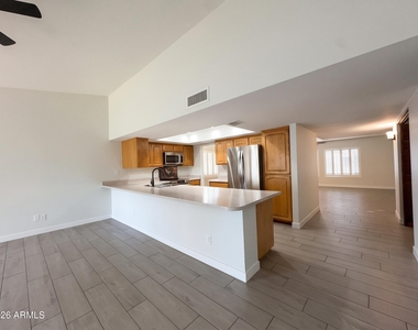 4222 E Winnetka Drive - Photo Thumbnail 9