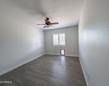 4222 E Winnetka Drive - Photo Thumbnail 21