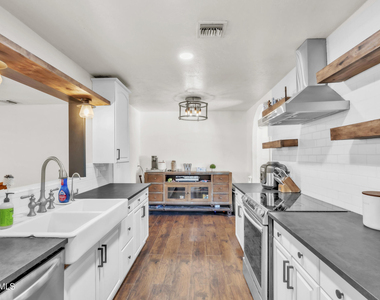 340 W Lindbergh Avenue - Photo Thumbnail 20
