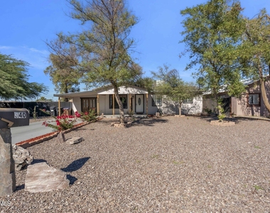 340 W Lindbergh Avenue - Photo Thumbnail 2