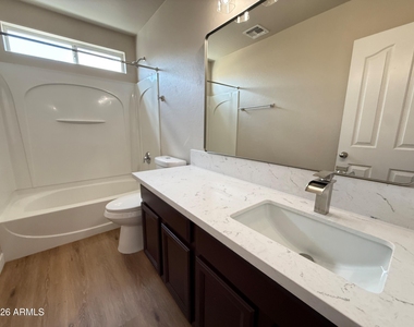 11534 W Longley Lane - Photo Thumbnail 20