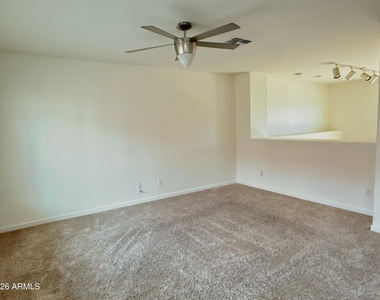 330 S Farmer Avenue - Photo Thumbnail 2