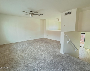 330 S Farmer Avenue - Photo Thumbnail 5