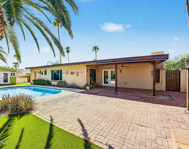 15037 N 8th Way - Photo Thumbnail 21