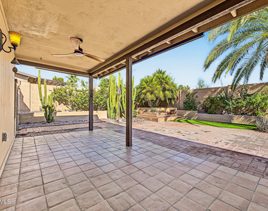 15037 N 8th Way - Photo Thumbnail 28