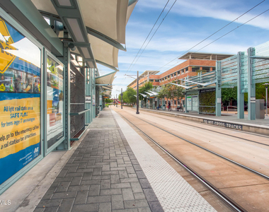800 W Howe Street - Photo Thumbnail 43