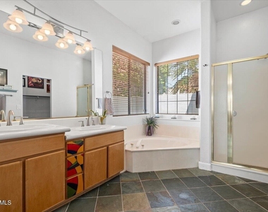 21624 N 56th Drive - Photo Thumbnail 13