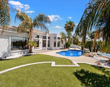21624 N 56th Drive - Photo Thumbnail 19