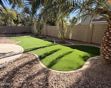 4027 E Marshall Avenue - Photo Thumbnail 24