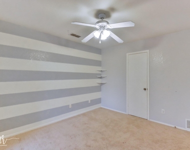 2733 Melissa Lane - Photo Thumbnail 28