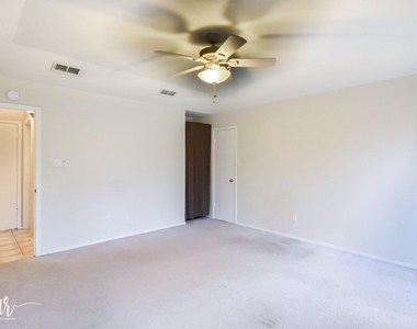 2733 Melissa Lane - Photo Thumbnail 31