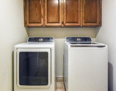 2733 Melissa Lane - Photo Thumbnail 29