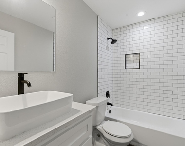 612 W Coffin Street - Photo Thumbnail 18