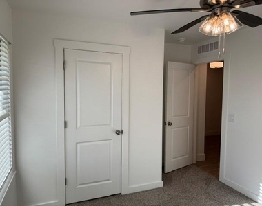 16104 Wolf Creek Way - Photo Thumbnail 21