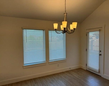 16104 Wolf Creek Way - Photo Thumbnail 13