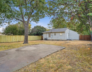 1520 S 3rd Street - Photo Thumbnail 6