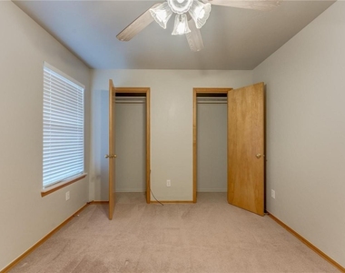 1004 Sw 127th Place - Photo Thumbnail 23