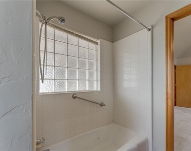 1004 Sw 127th Place - Photo Thumbnail 35