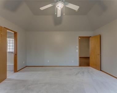 1004 Sw 127th Place - Photo Thumbnail 29