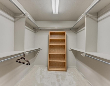 1004 Sw 127th Place - Photo Thumbnail 30