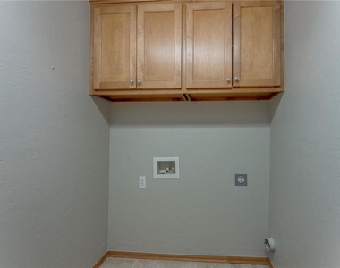 1004 Sw 127th Place - Photo Thumbnail 19