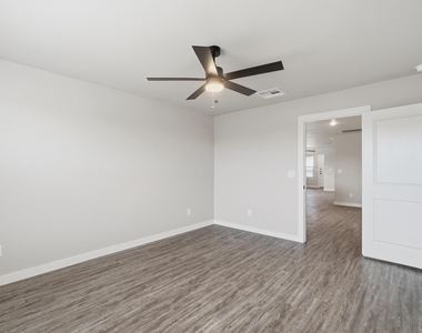 426 Elmont Street - Photo Thumbnail 19