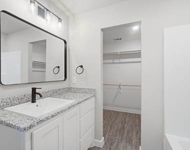 426 Elmont Street - Photo Thumbnail 20
