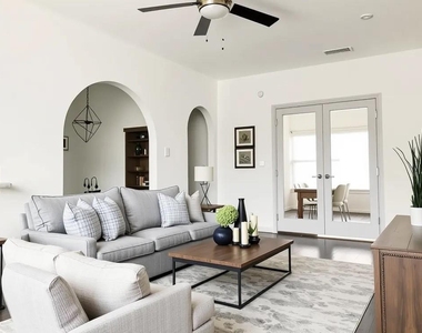 2100 Forest Park Boulevard - Photo Thumbnail 3