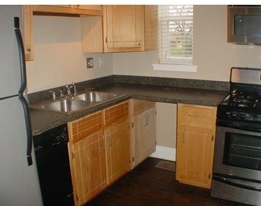 1122 N Zang Boulevard - Photo Thumbnail 6