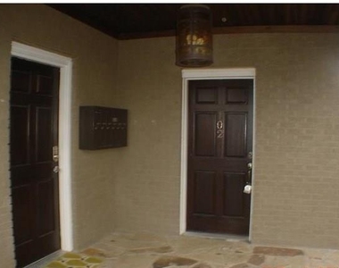 1122 N Zang Boulevard - Photo Thumbnail 1