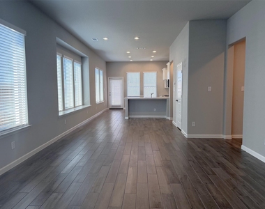 3141 Brazoria Drive - Photo Thumbnail 7