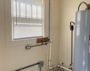 349 Jeanette Street - Photo Thumbnail 18