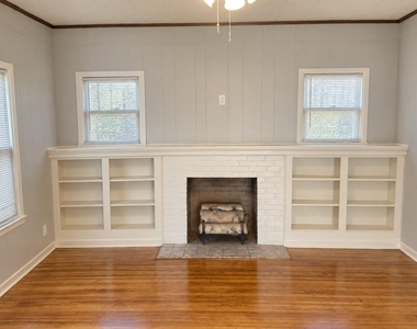 349 Jeanette Street - Photo Thumbnail 2