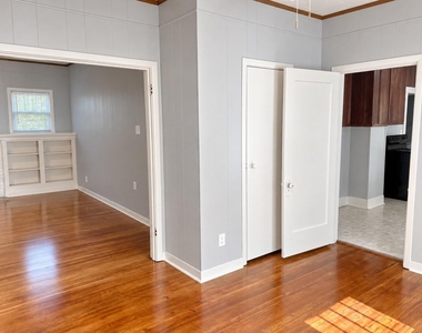 349 Jeanette Street - Photo Thumbnail 6