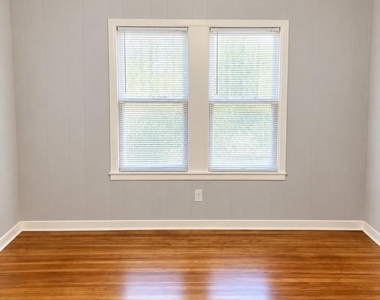 349 Jeanette Street - Photo Thumbnail 13