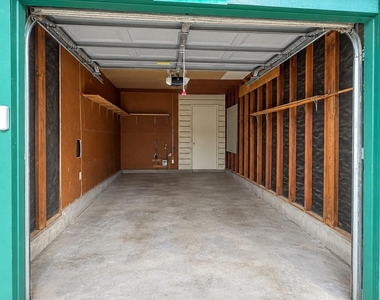 12145 Dandridge Drive - Photo Thumbnail 11
