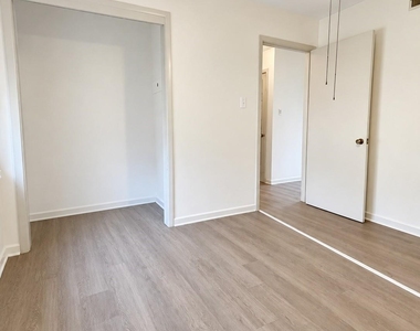 12145 Dandridge Drive - Photo Thumbnail 2