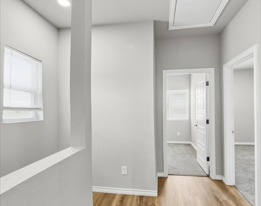 1309 Arizona Avenue - Photo Thumbnail 22