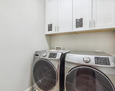 4820 Pasadena Drive - Photo Thumbnail 18