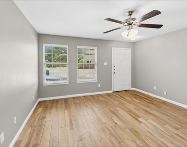 733 River Hill Lane - Photo Thumbnail 3