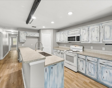733 River Hill Lane - Photo Thumbnail 5