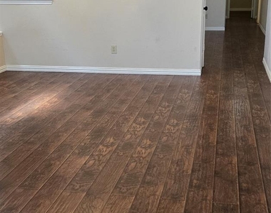 6941 Hickory Creek - Photo Thumbnail 1