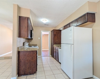 514 Campbell Lane - Photo Thumbnail 9